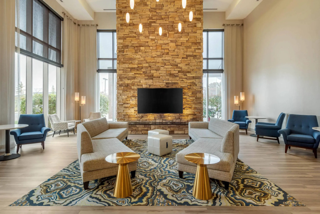 Cambria Hotel Akron - Canton Airport