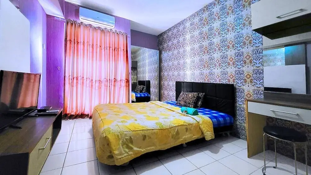 Celebrity Room at Serpong Green View