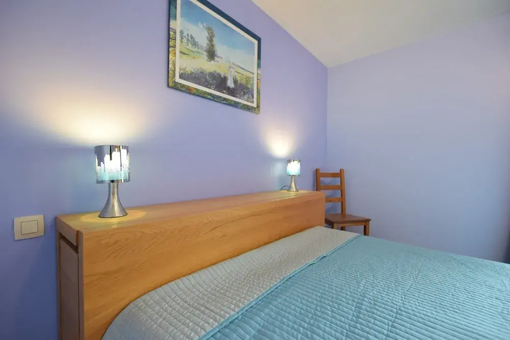 Pretty Cottage with 2 Bathrooms near Neufchateau