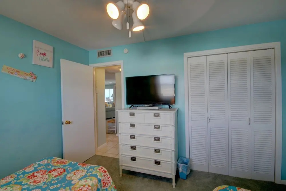 446 El Matador 2 Bedroom Condo by RedAwning