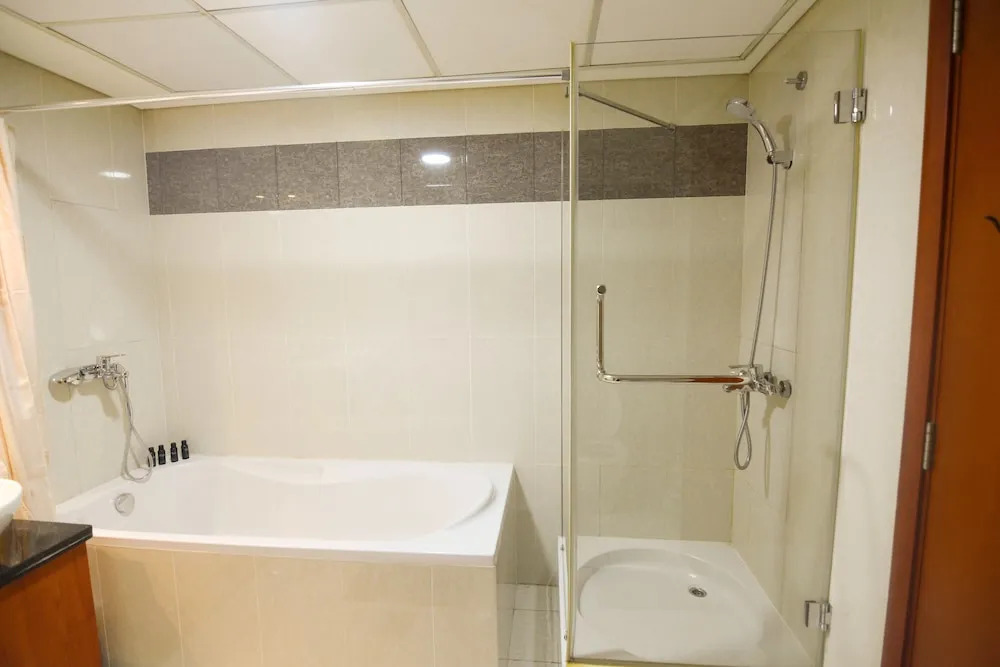 Lux BnB DIFC 2BDR Park Towers