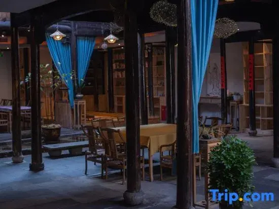 Lanxi Jiezi college fine bed and breakfast