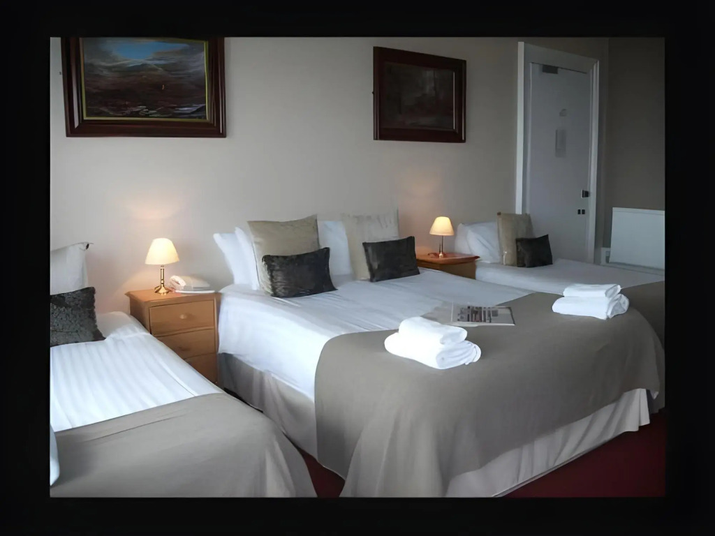 The Lauriston Hotel