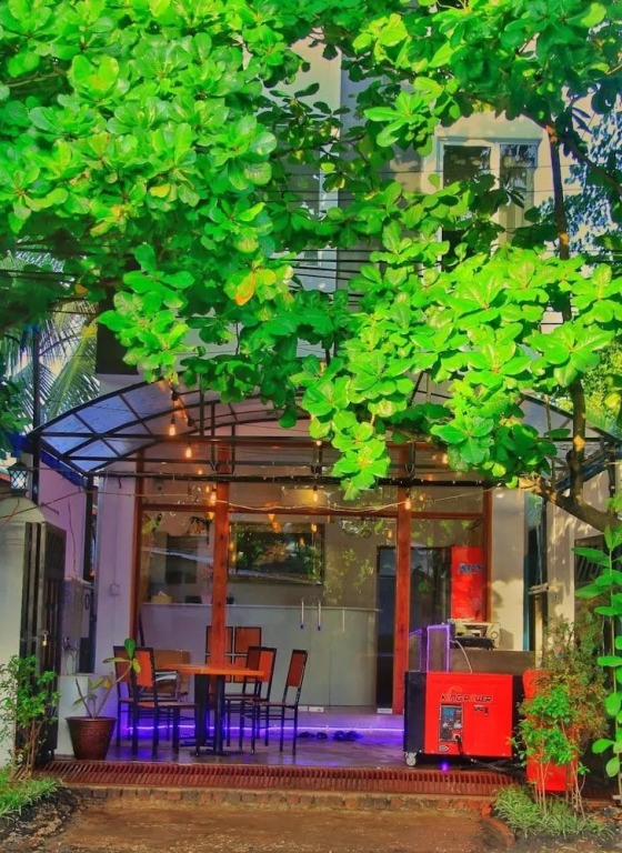 The Lodge Yangon Poshtel - Hostel