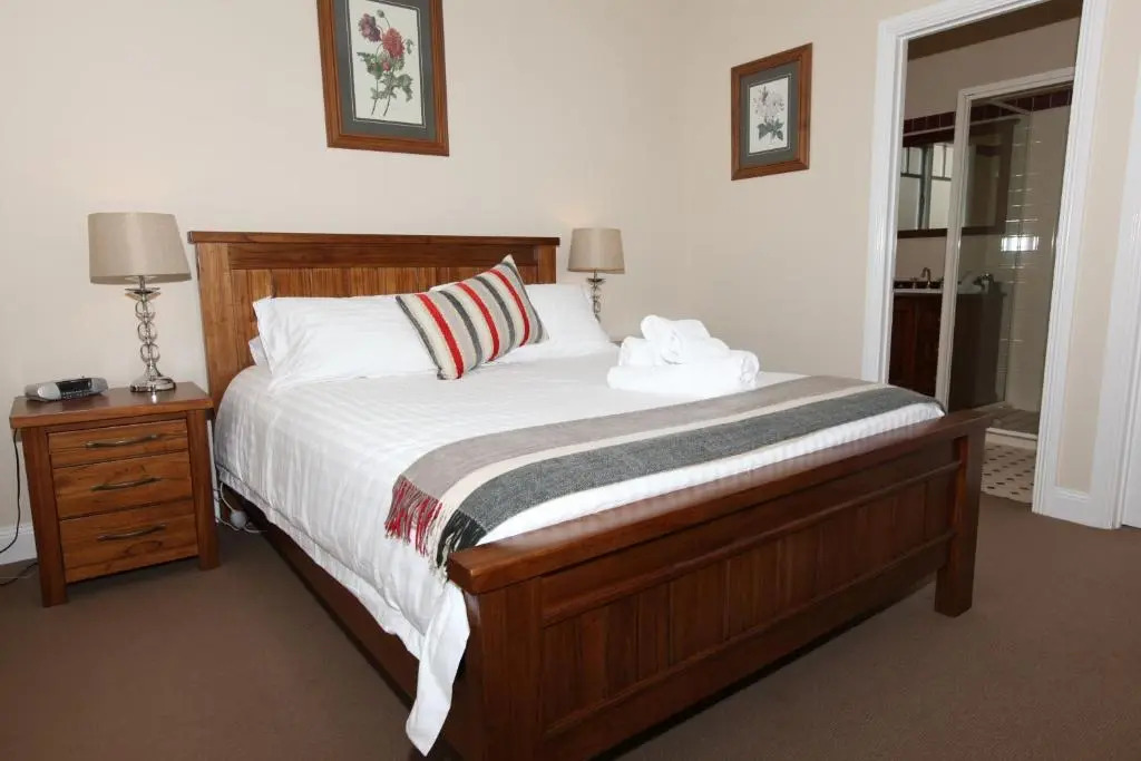 House on the Hill Bed and Breakfast