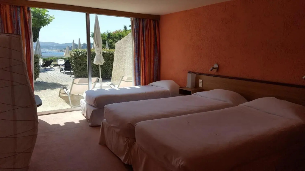 83 Hotel