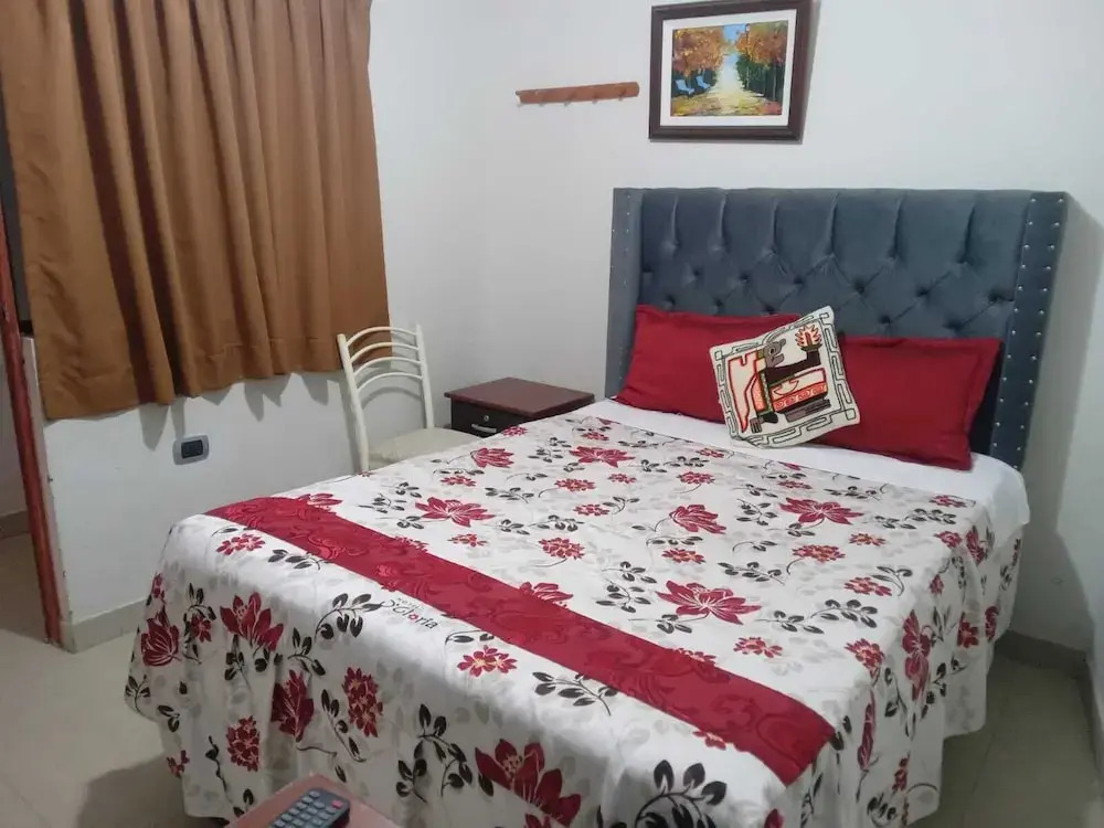 Hotel DGloria Churin