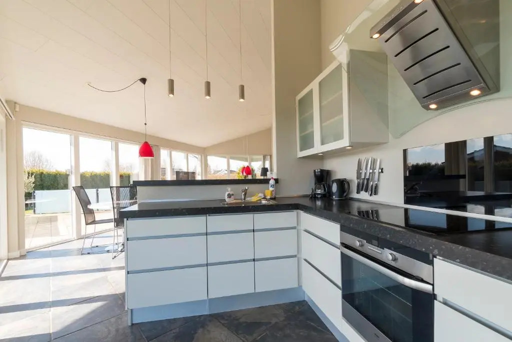 Luxury Holiday Home near Beach