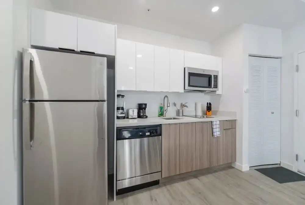 1BR Condo wRooftop Pool at Wynwood