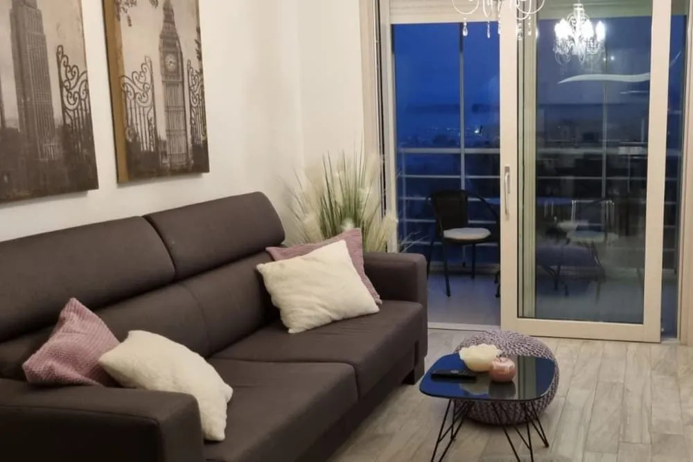 Sunset Apartment Ami