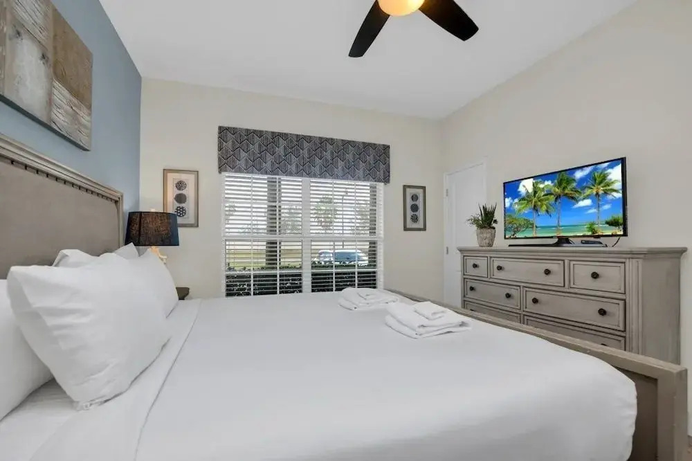 4804crusoe 4 Bedroom Townhouse