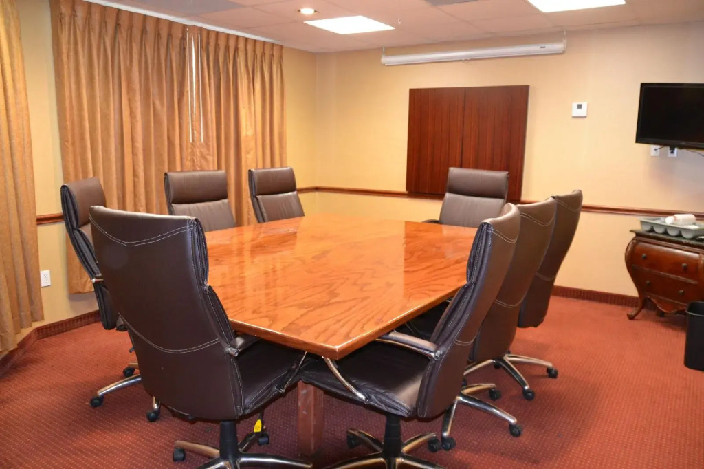 FairBridge Inn & Suites Cleburne