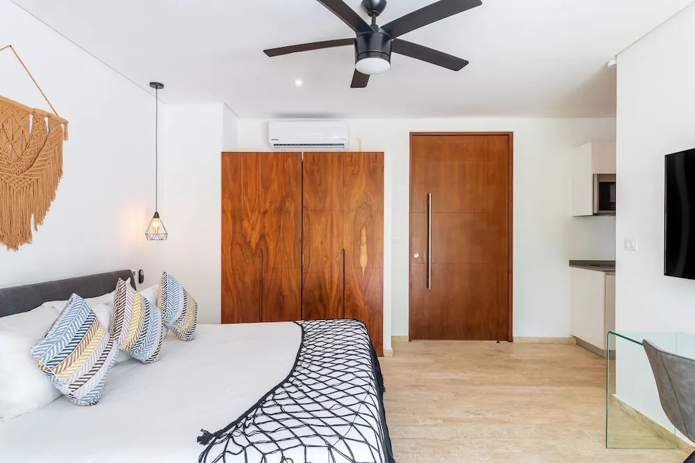 Panoramic By Alegria Rentals and Sandy Powerful