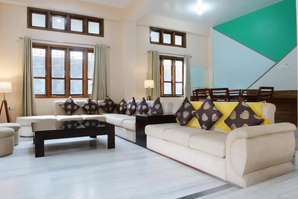 JOYS BNB