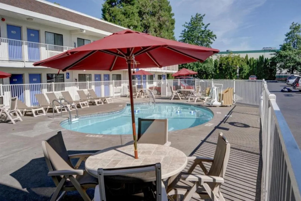 Motel 6-Salem, OR