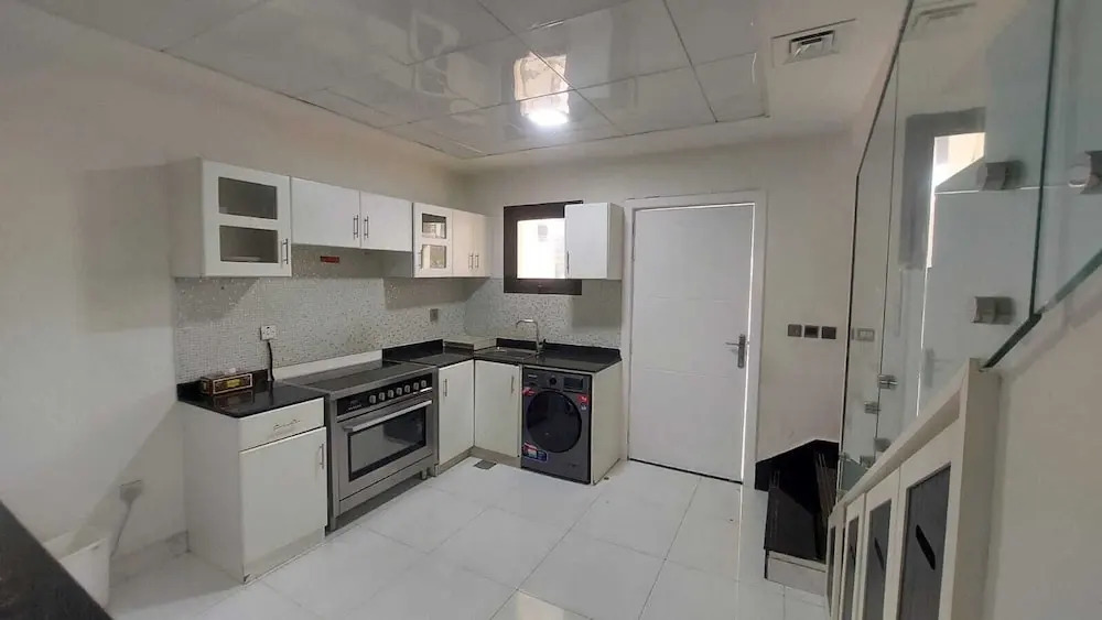 Dubai- 1bhk Villa Townhouse
