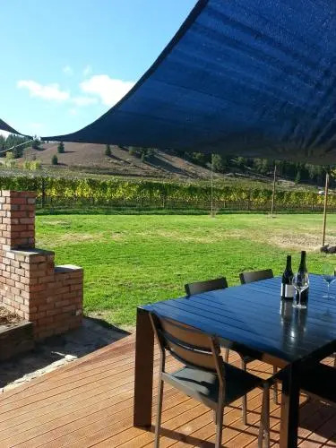 Judge Rock Exclusive Vineyard Cottage Accommodation
