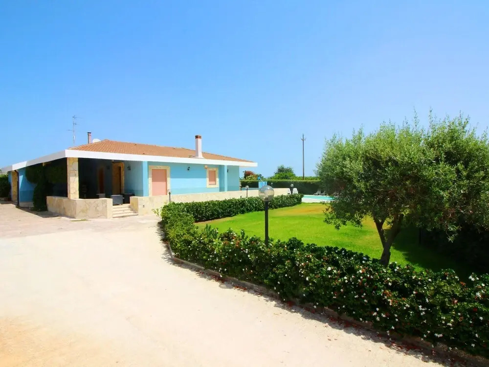 Serene Villa in Floridia With Swimming Pool