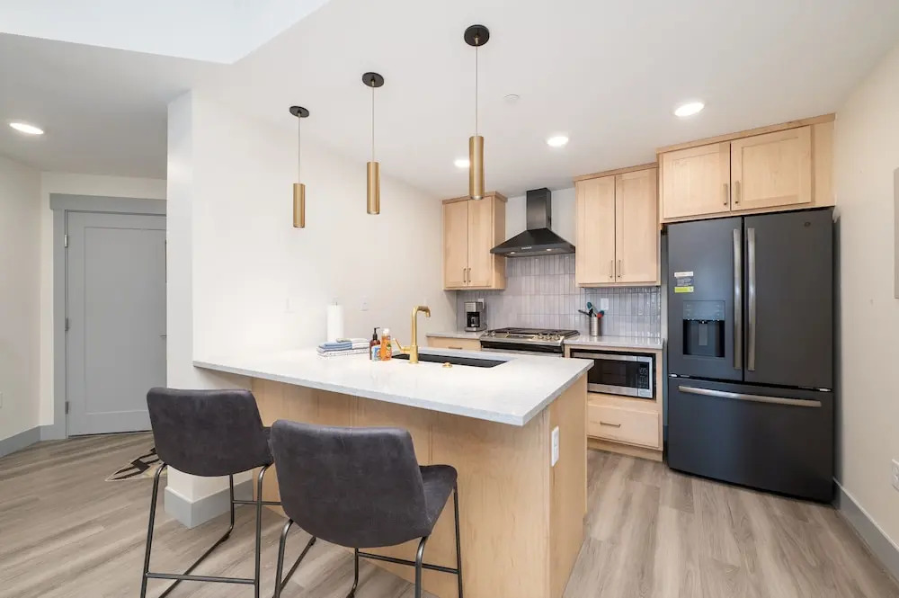 Ski Idlewild 1 Bedroom Condo by RedAwning