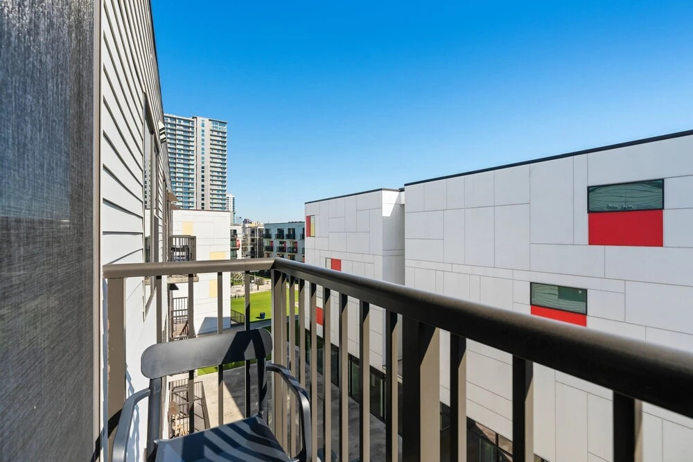 Lodgeur Elegant Energetic 1BR Loft Midtown - Midmain-5425
