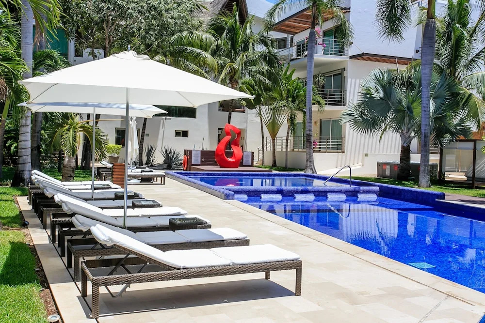 Penthouse via 38 Laguna by Stella Rentals