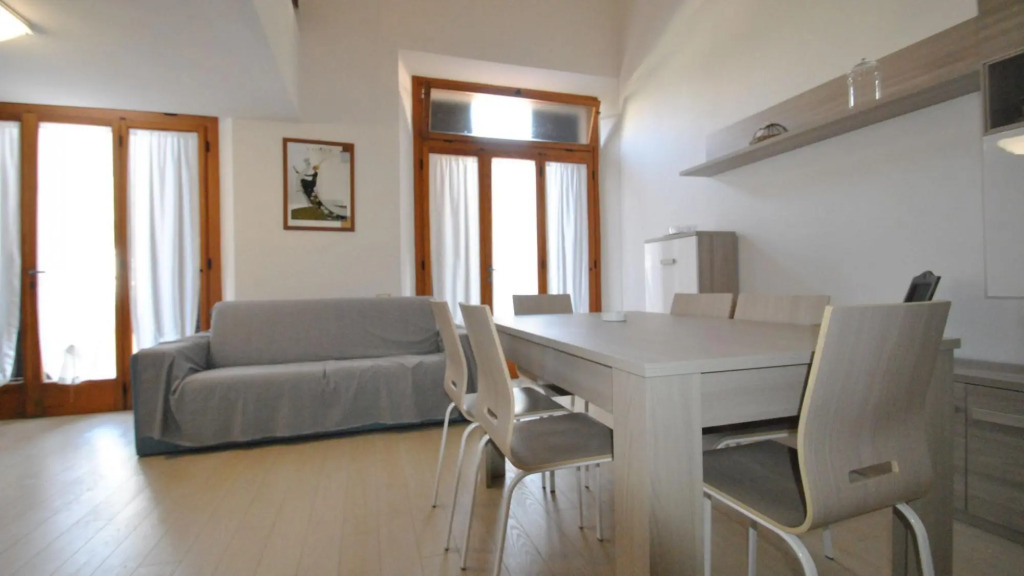 C.I.R. N. 049017LTN0011 - In vacation residence -30 mt from the sea, apartment on 2 levels, for 5 pe-FREZZINI La Perla