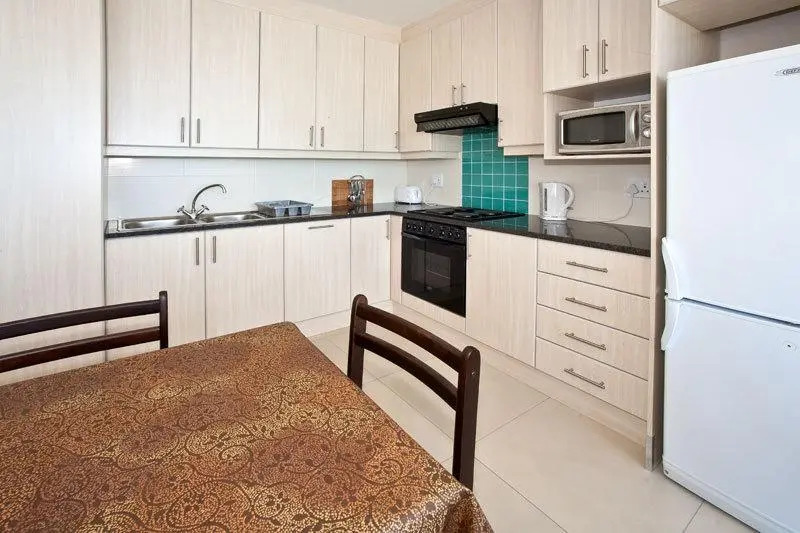1208 St Tropez