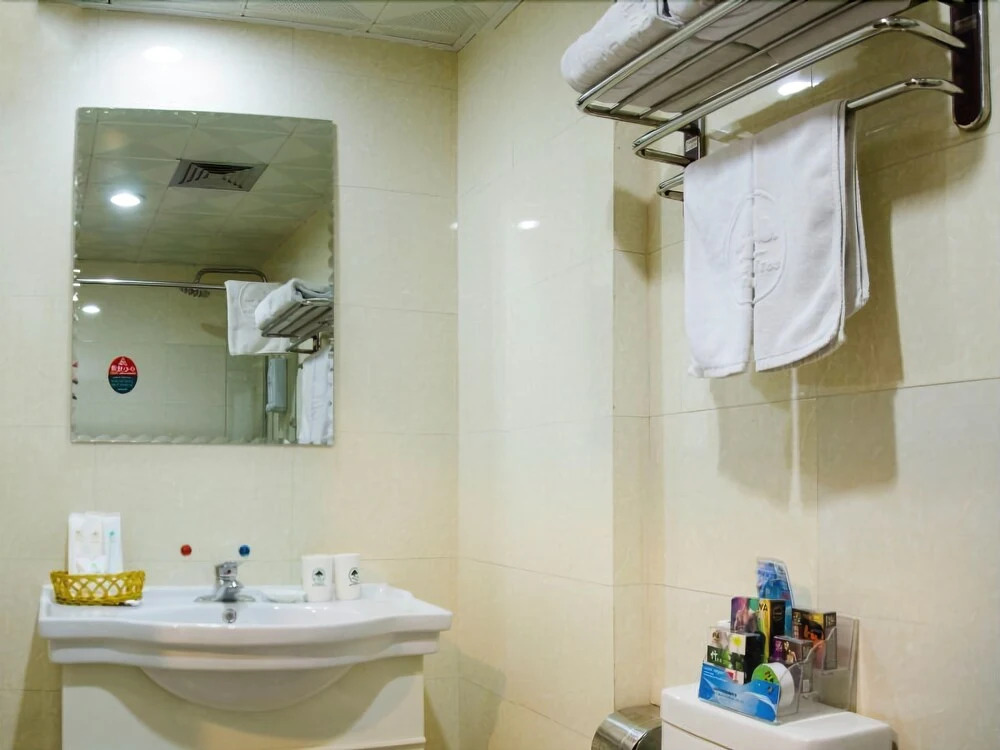 Greentree Inn Dalian Airport Express Hotel