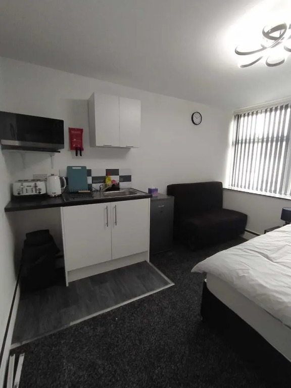 Black Ocean Holiday Apartments