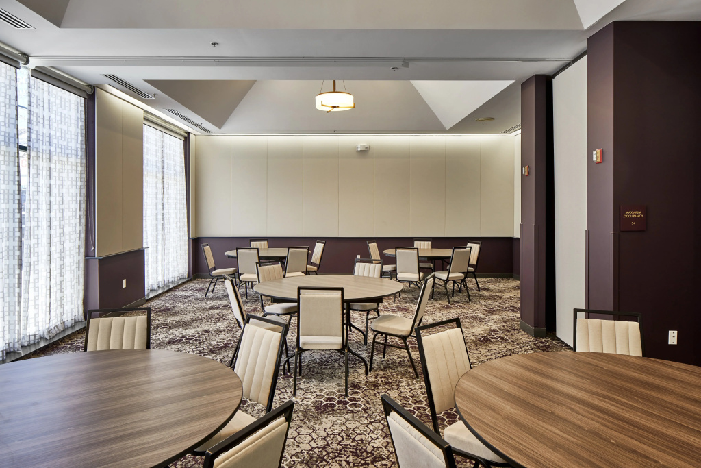 Hotel Indigo Cleveland Downtown by IHG