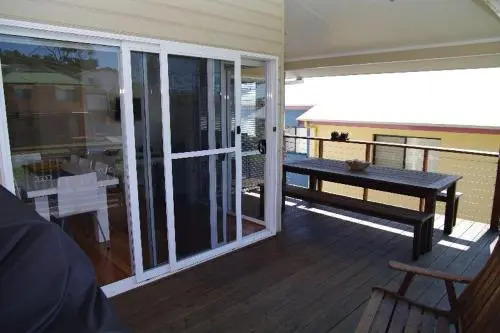 Beach Club 1, 5 Gowing Street