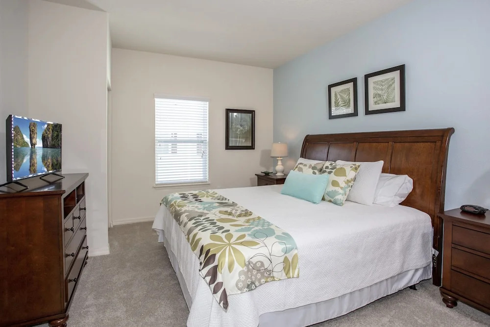 3220 West Lucaya Resort 77280 / 77292