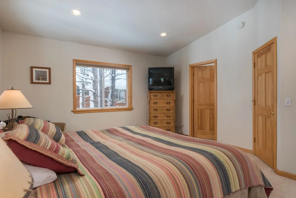 Tahoe Donner Home - Walk to Trout Creek by RedAwning