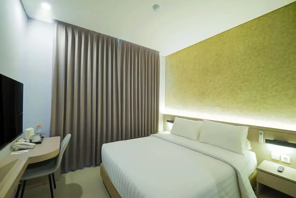 Front One Boutique Hotel Taman Anggrek