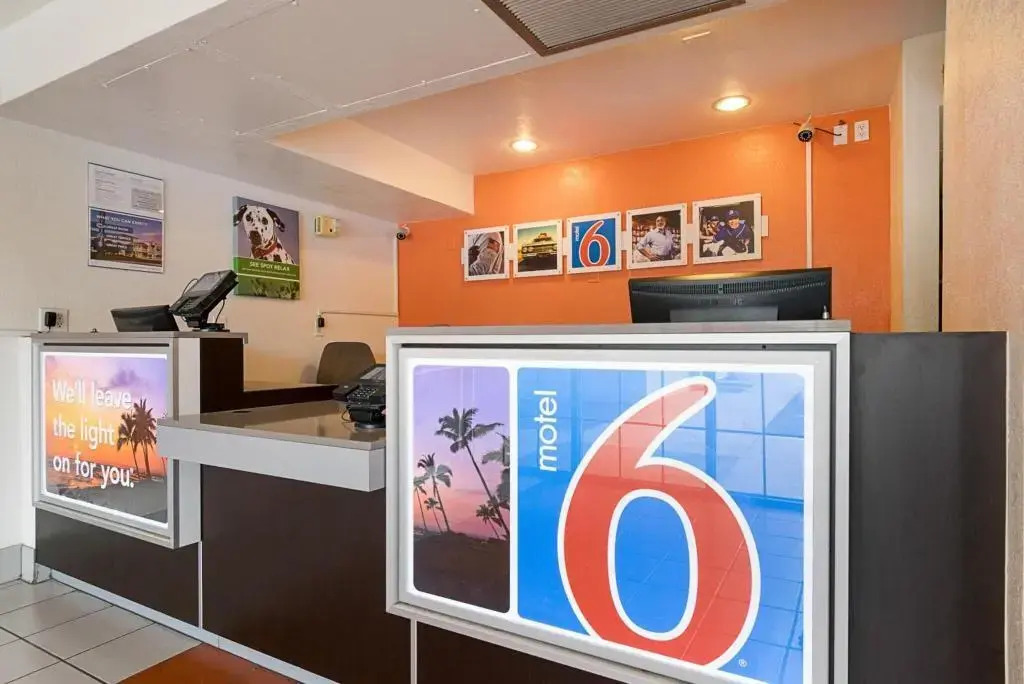 Motel 6 -Carpinteria, CA - Santa Barbara - South
