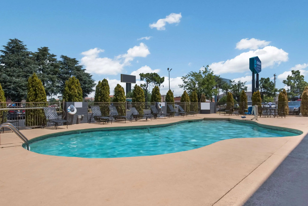 Clarion Pointe OKC Airport