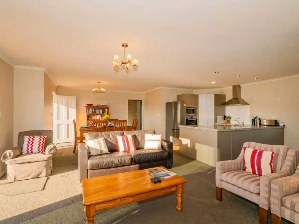 Home Base - Cooks Beach Holiday Home
