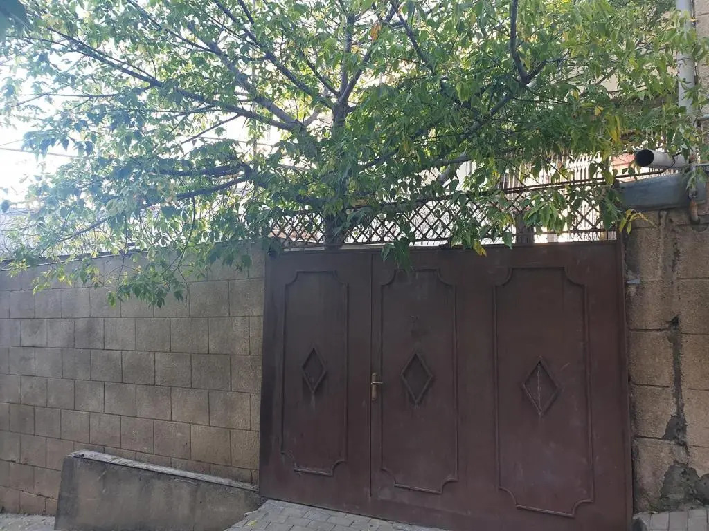 30 Elene Akhvlediani St, Tbilisi