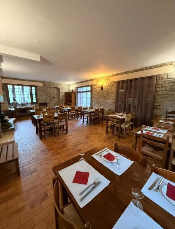 Hôtel - Pub Le Petit Bosquet