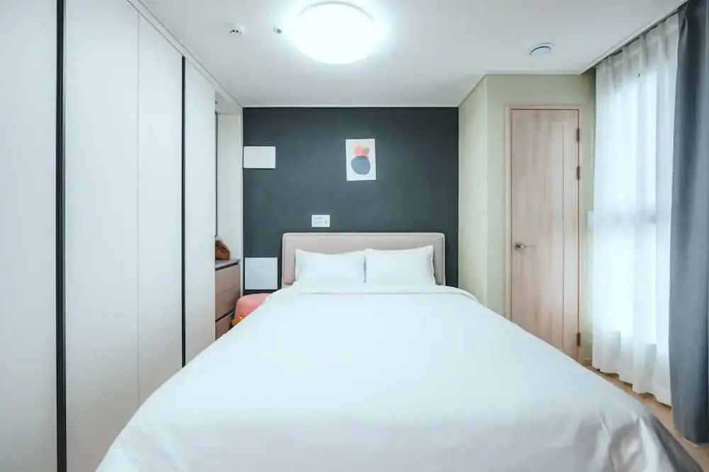 H Avenue Sasang Station Residence Hotel