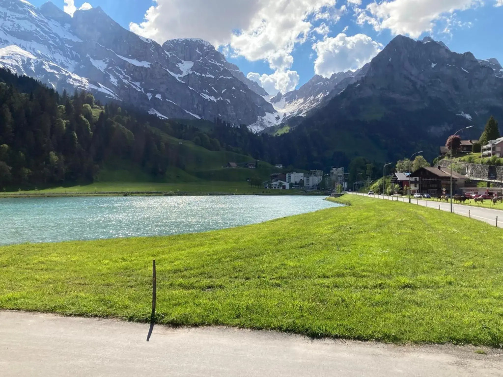 2x Studio Feeling Parkplatz Kaffee WiFi