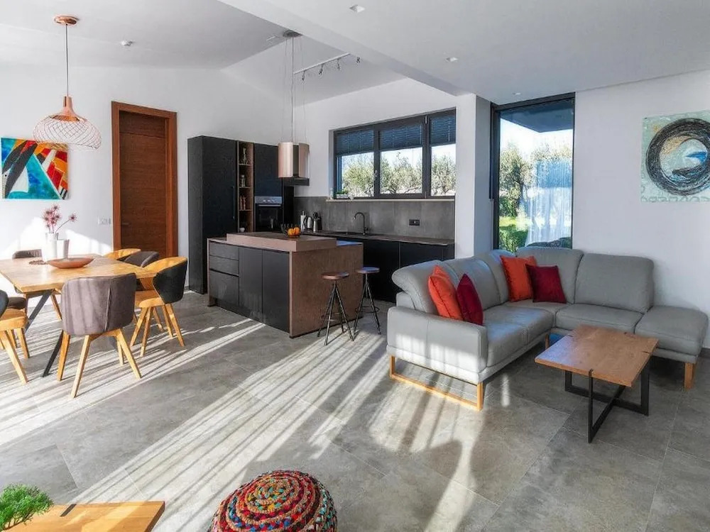 Martincic Residence