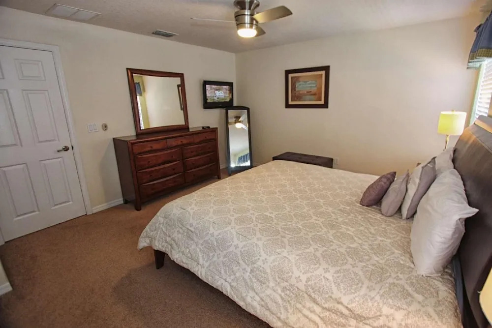 3031 Encantada