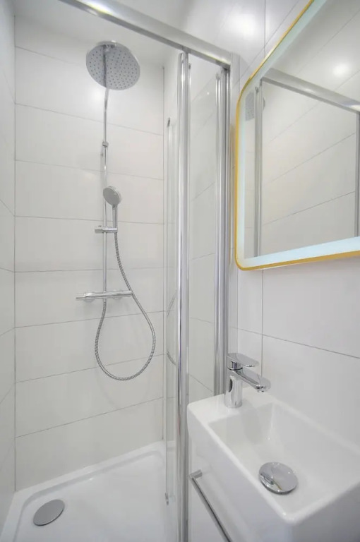 Exceptionnel 3 Chambres Balcon Carr d or A3b129