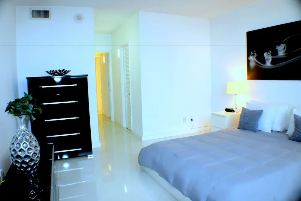Ocean Reserve Sunny Isles