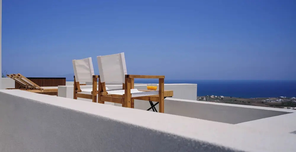Ryolithos Suites