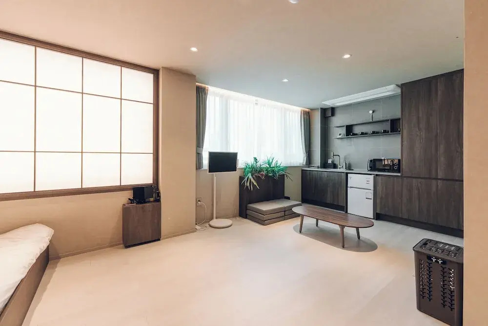 MONTHLIV Gwangjang Market Hotel Stay