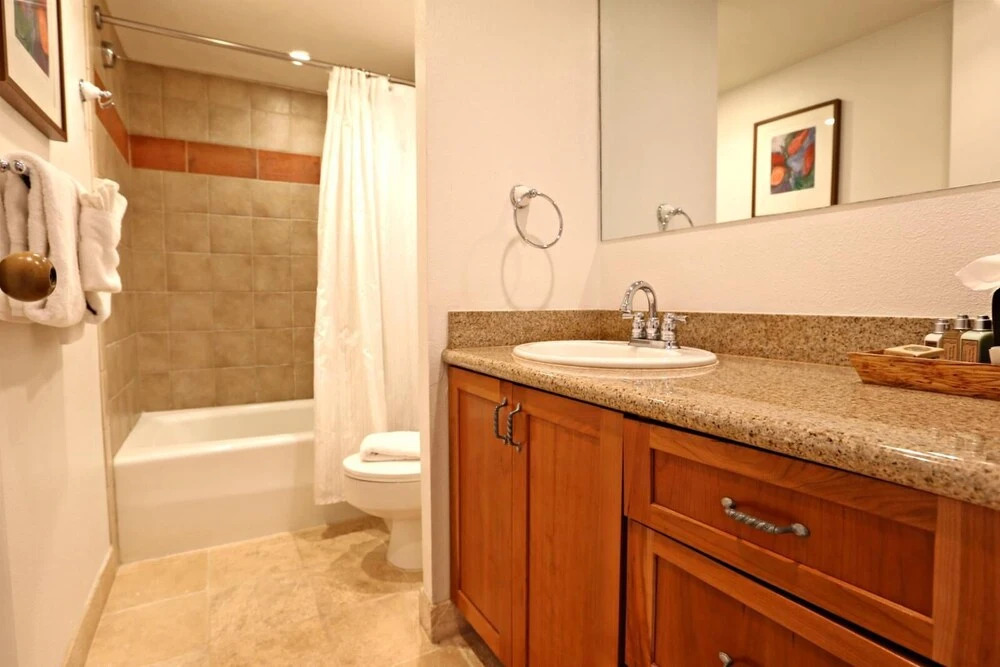 K B M Resorts- Ks-258 Ocean-front Views, 2Bd Large Floorplan, Steps to Pools and Beach!