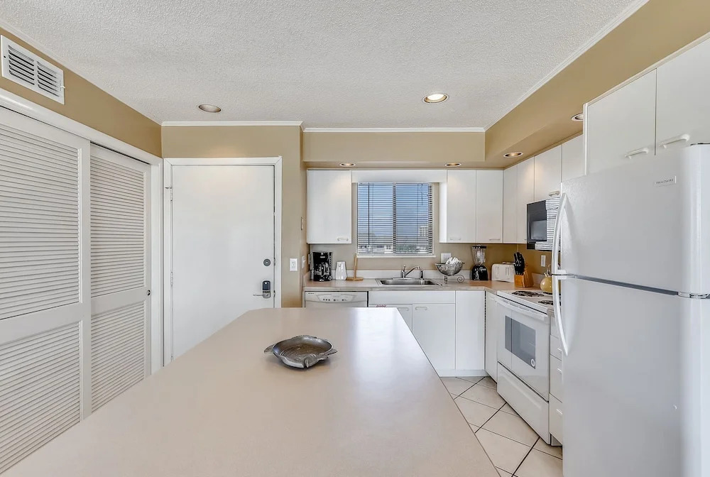 Sandpiper Cove 2133 1 Bedroom Condo by RedAwning