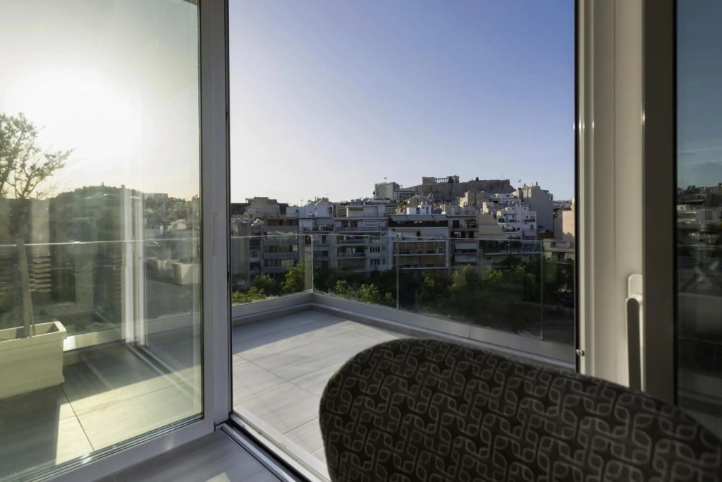 Lux 2 Br Penthouse with Acropolis View